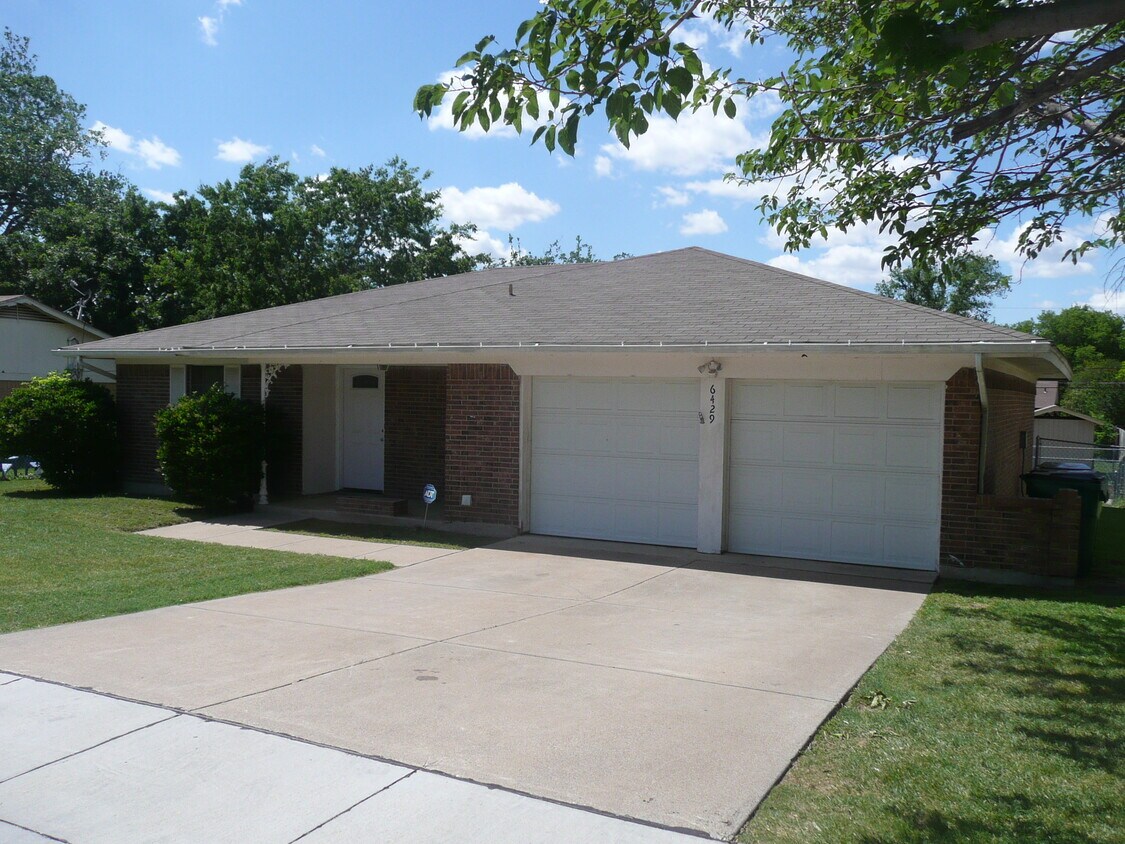 Primary Photo - 6429 Moonglow Ln