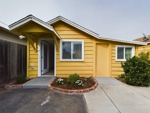 Building Photo - 675 Sonoma Ave