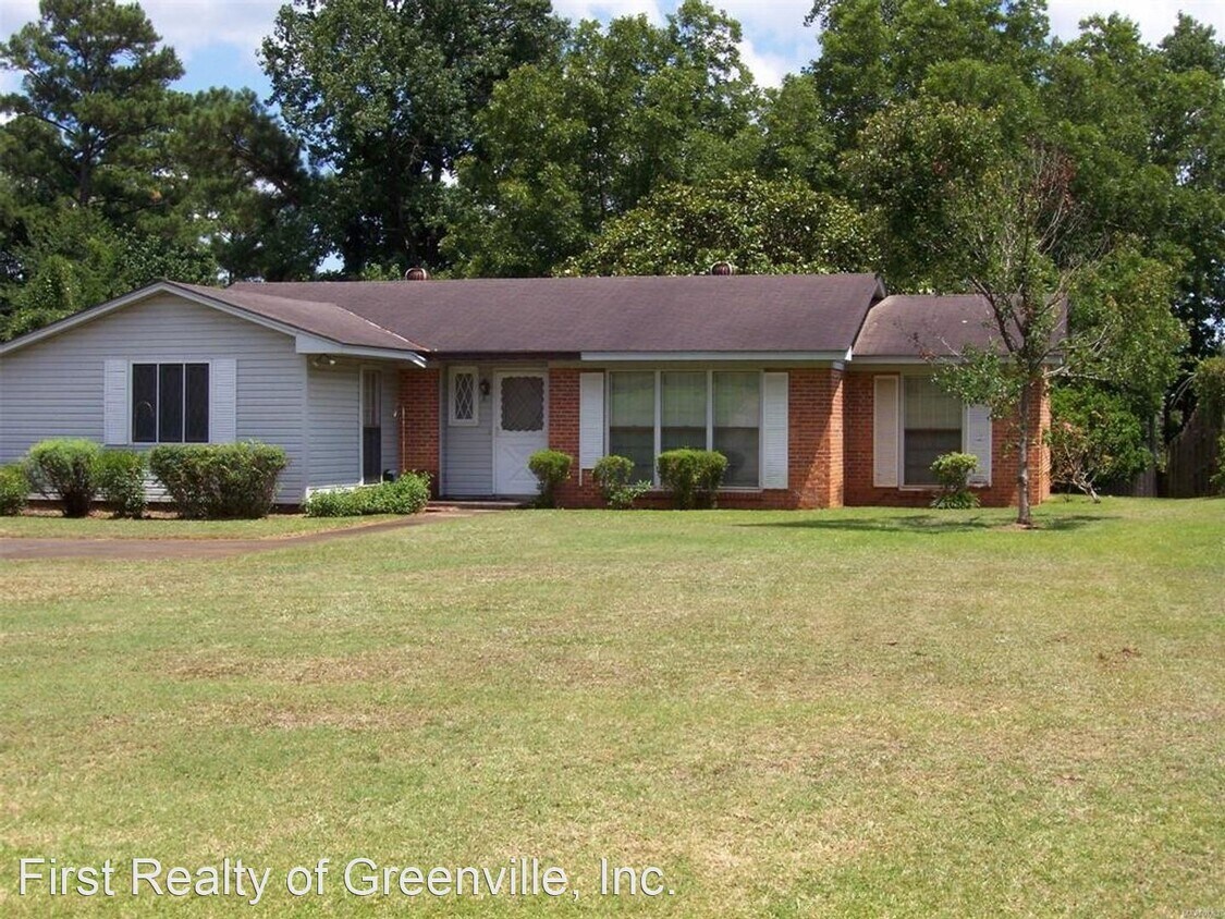 3 br, 2 bath House 220 New Searcy Rd House Rental in Greenville, AL