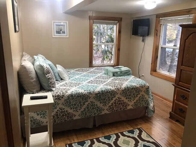 Master bedroom - 116 Whites Bridge Rd