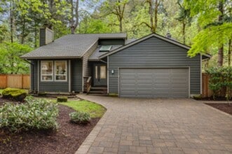Building Photo - 18679 Indian Creek Dr