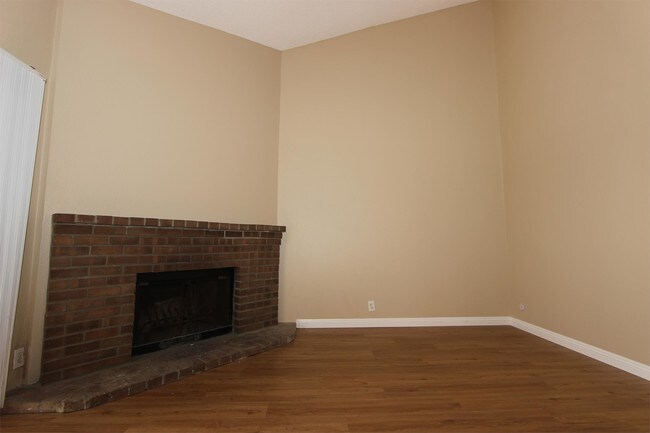 Foto del edificio - 1672 Emerald St