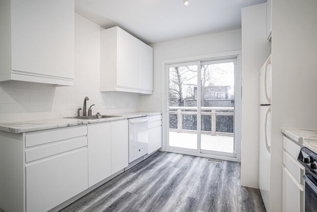 Building Photo - 138 Curzon St