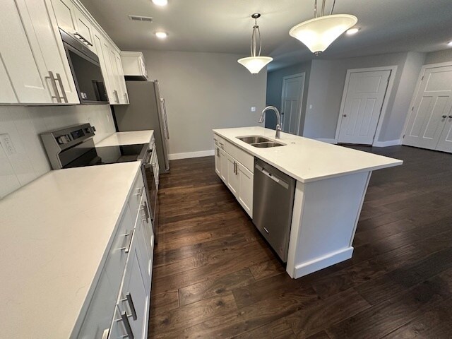 Foto del edificio - 126 Beechwood Ln