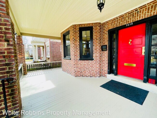 Foto del edificio - 5 br, 3.5 bath House - 1015 N Rodney St.