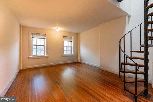 Foto del edificio - 1527 Pine St