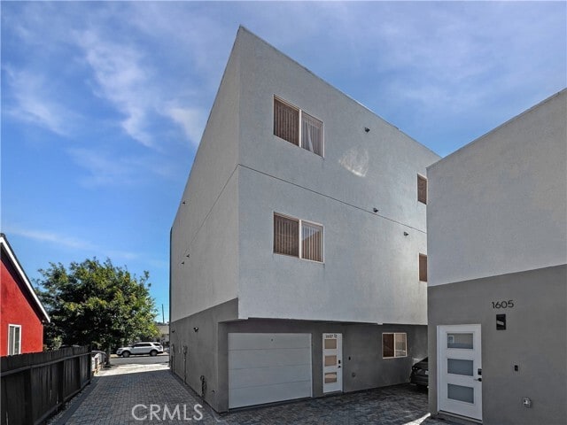 Foto del edificio - 1603 W 207th St