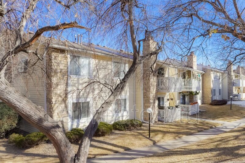 Primary Photo - 8555 Fairmount Dr