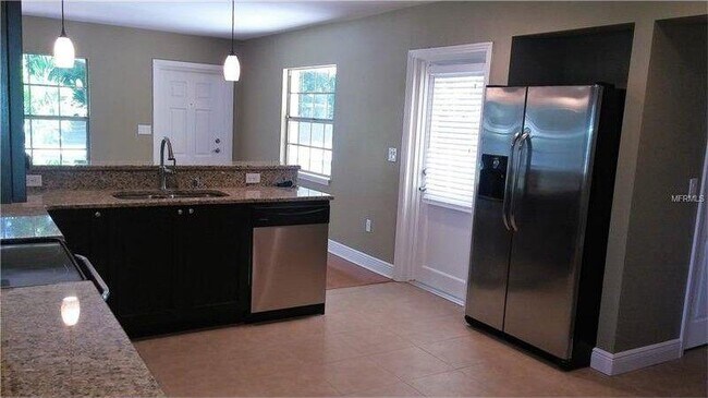 Foto del edificio - 3912 W Pearl Ave