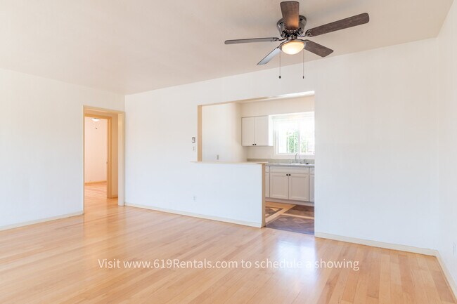 Building Photo - 3 Bedroom, 2 Bath House with Large Backyard