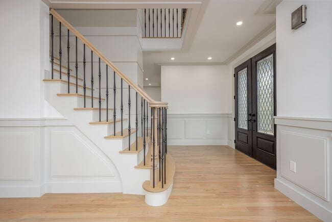 Building Photo - 1 Victoria Ln