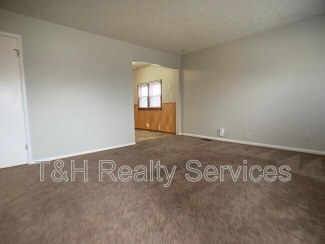 Foto del edificio - 121 S Wittfield St