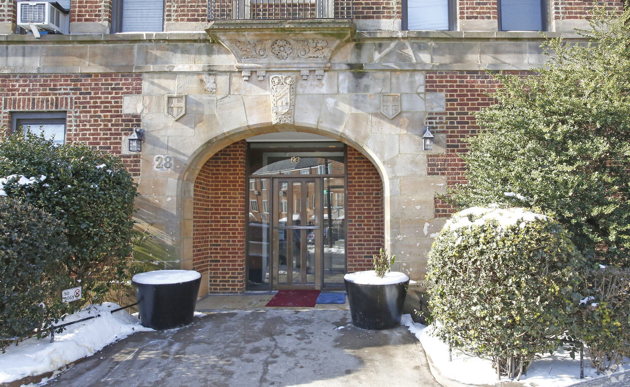 Building Photo - 28 Marine Ave