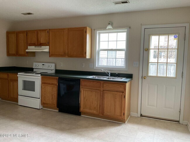 Building Photo - 503 Mabry Ct