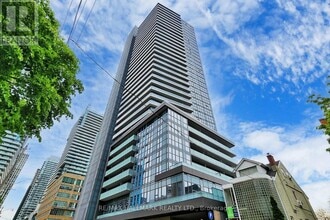 Building Photo - 125 Redpath Ave