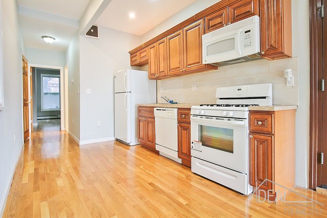 Building Photo - 479 Hicks Street #L1R
