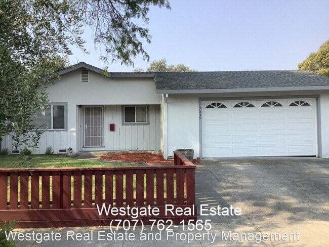 Building Photo - 3 br, 2 bath House - 7549 Adrian Drive