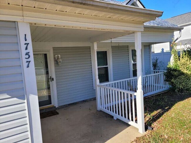 Foto del edificio - Ocean Lakes Single Family Home Ready for Move In!