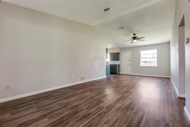 Foto del edificio - 6328 Harmony Ln