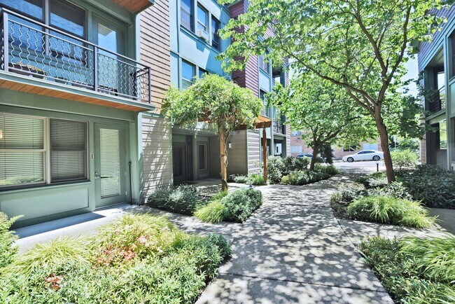 Foto del edificio - 3535 S Corbett Ave