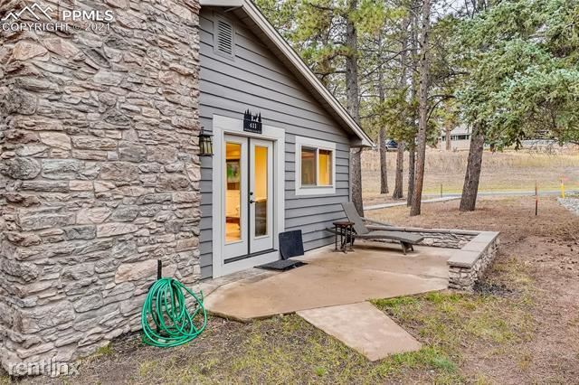 Building Photo - 2 br, 1 bath House - 411 S Woodland Avenue