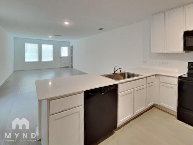 Foto del edificio - 205 Poplar Pl
