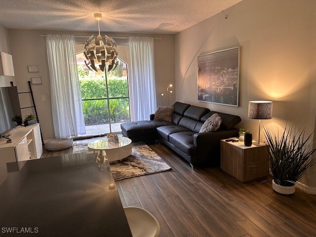 Foto del edificio - 1130 Reserve Way