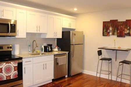 Primary Photo - 1118 S 12th St