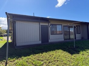 Building Photo - 75 Kaupea St