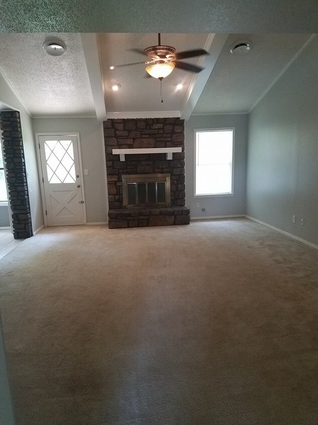 Building Photo - 3416 Brooken Hill Dr