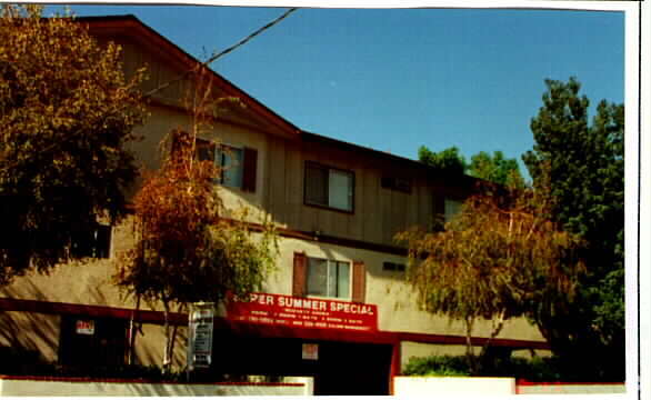 Foto del edificio - Burnet House Apartments