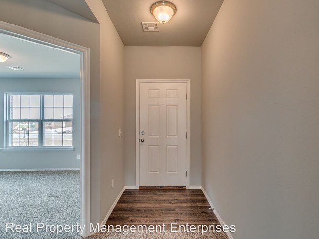Foto del edificio - 3 br, 2 bath House - 1921 W Autumn Way