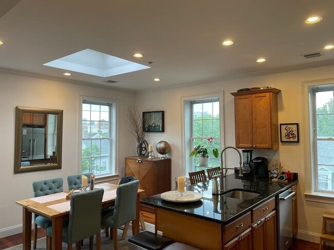 Building Photo - 93 Sciarappa St