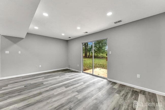 Foto del edificio - 5 Pelmont Pl