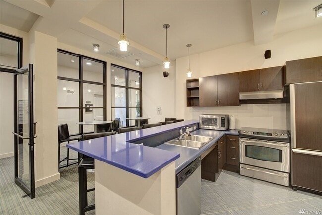 Building Photo - 1Bd/1Ba Redmond Condo