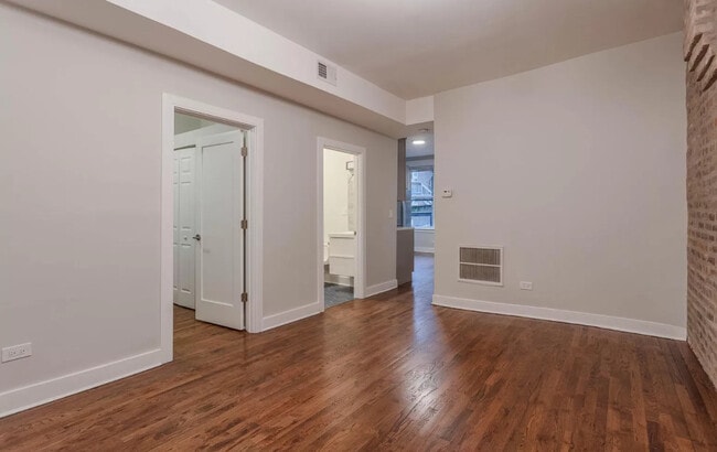 Building Photo - 1420 N Talman Ave