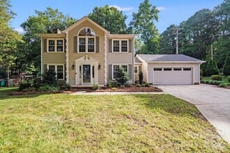 Building Photo - 2000 Mill House Ln