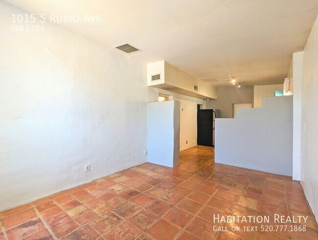 Building Photo - 1015 S Rubio Ave