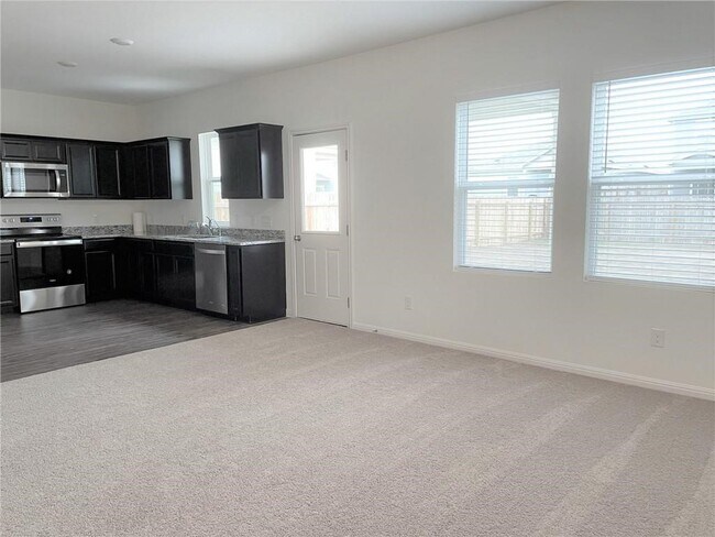 Foto del edificio - 19308 Cloudy Bay Dr