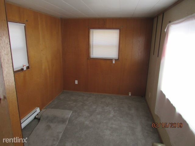 Foto del edificio - 17647 Chester St