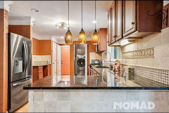 Foto del edificio - Roswell 3 Bedroom Single Family Brick Ranch