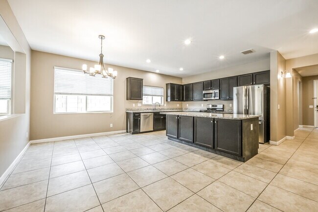 Foto del edificio - 17157 W Lisbon Ln