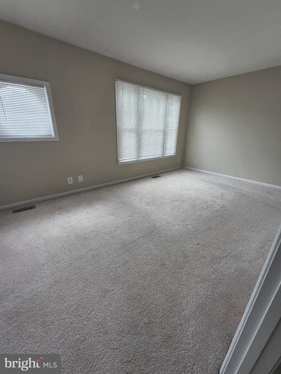 Foto del edificio - 767 Cherry Tree Ln