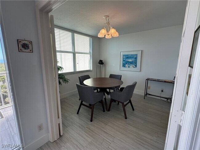 Foto del edificio - 6573 Marissa Loop