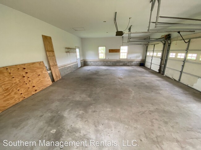 Building Photo - 3 br, 2 bath House - 305 Basehoar School Rd