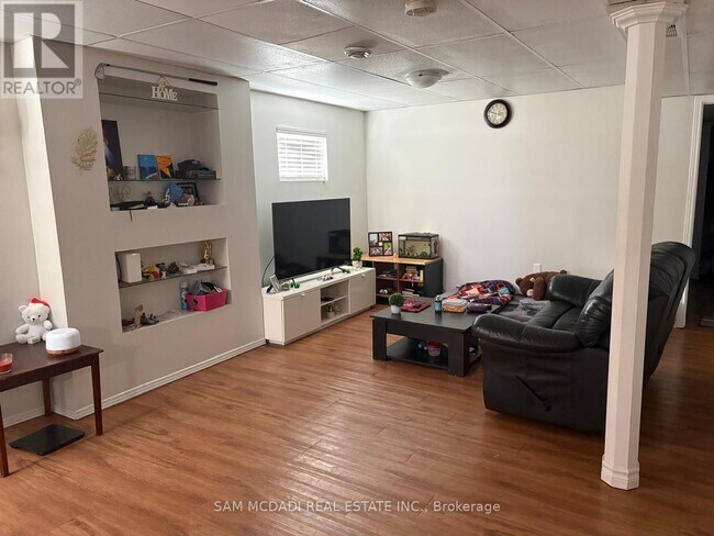 Photo du bâtiment - 87 Rundle Crescent