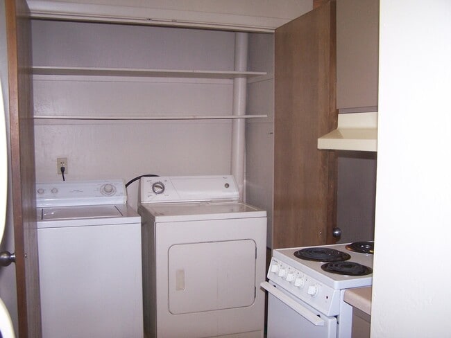 Building Photo - 2405sw31