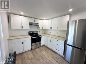 Building Photo - 94 Crowland Ave