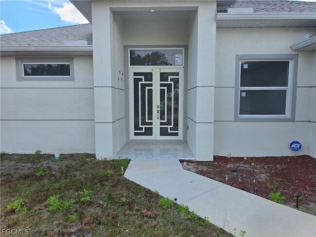 Building Photo - 3313 8th St W