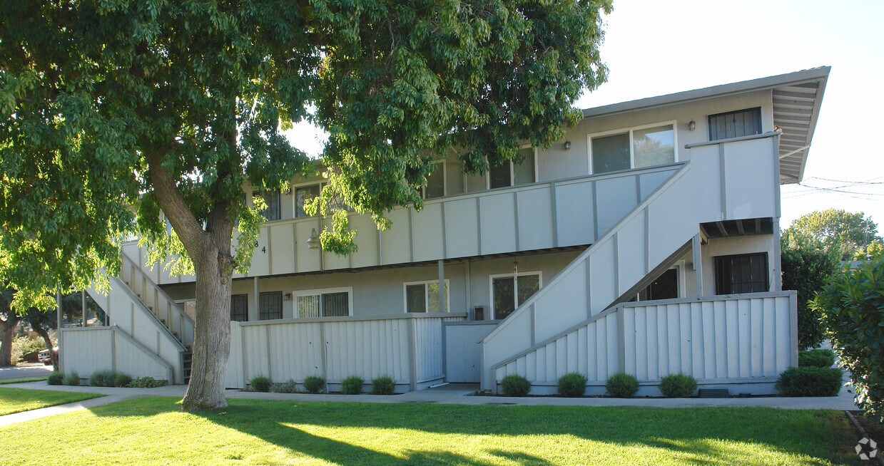 Building Photo - 784 Carmel Ave
